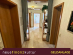 Flur - Großzügige Doppelhaushälfte mit Gartenidylle und 3 Balkonen
