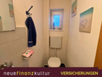 Gäste-WC - 🏡 Charmantes Reiheneckhaus mit viel Platz & Charakter