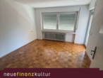 Schlafzimmer - 🏡 Sonnige 3-Zimmerwohnung mit großem Balkon & Garage in attraktiver Lage!